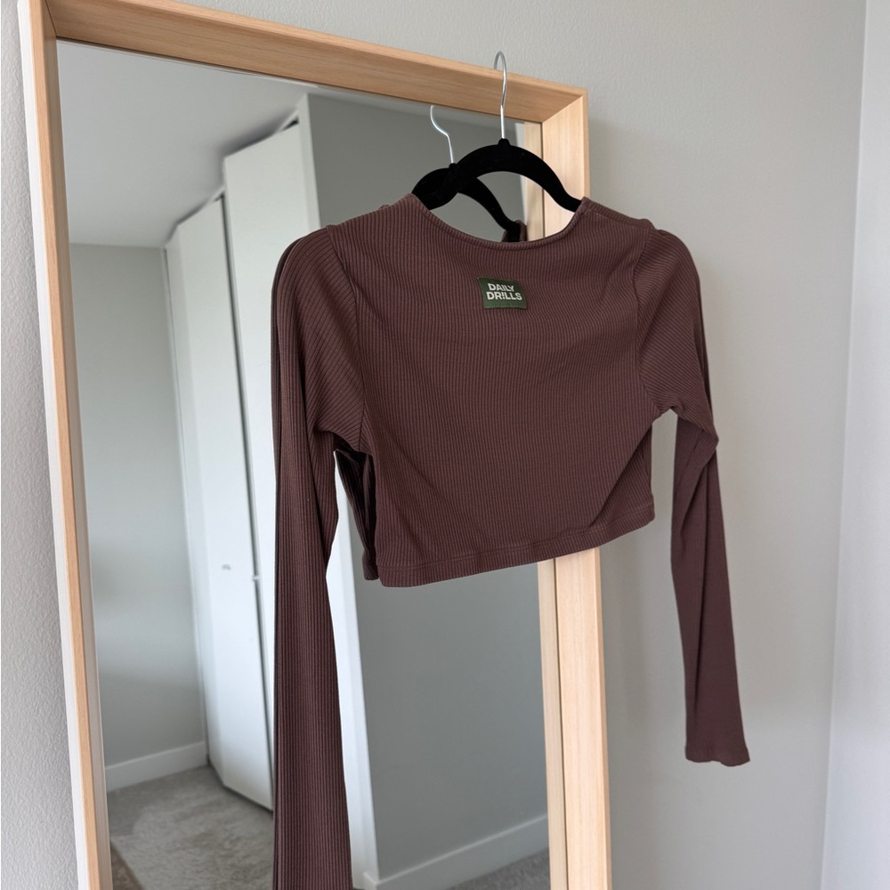 Daily Drills Brown Fitted Crop Long Sleeve Top